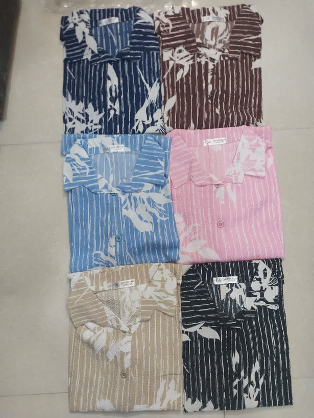 شومیز باکسی پارچه ینزی طرح گل گچی
